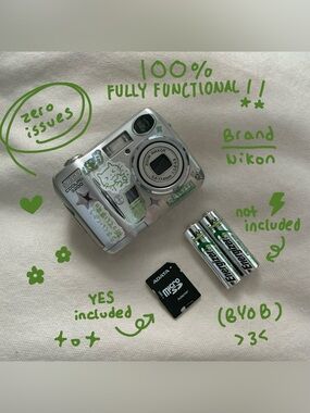 Y2K Nikon silver digital camera digicam cam pocket mini vintage green